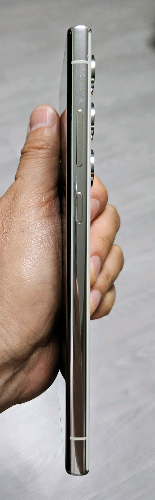 갤럭시 S23울트라 크림 256GB 싸게 팝니다.--4