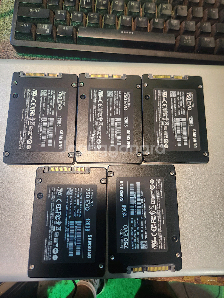ssd<51>상태좋은 삼성120g 5개 묶음--0