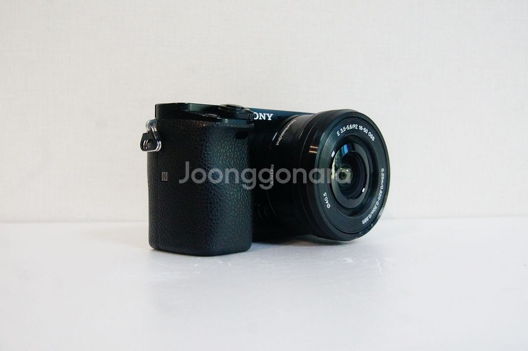 소니 A6000 블랙 2,073컷 팝니다.--1