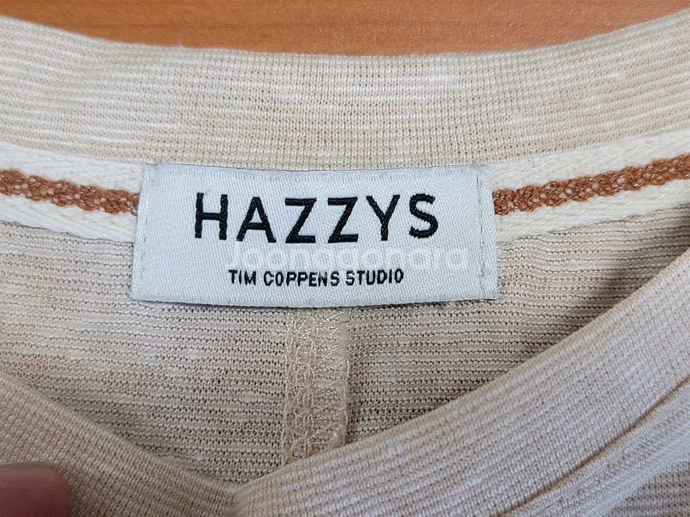 HAZZYS 헤지스 여성 마소재 민소매티--2