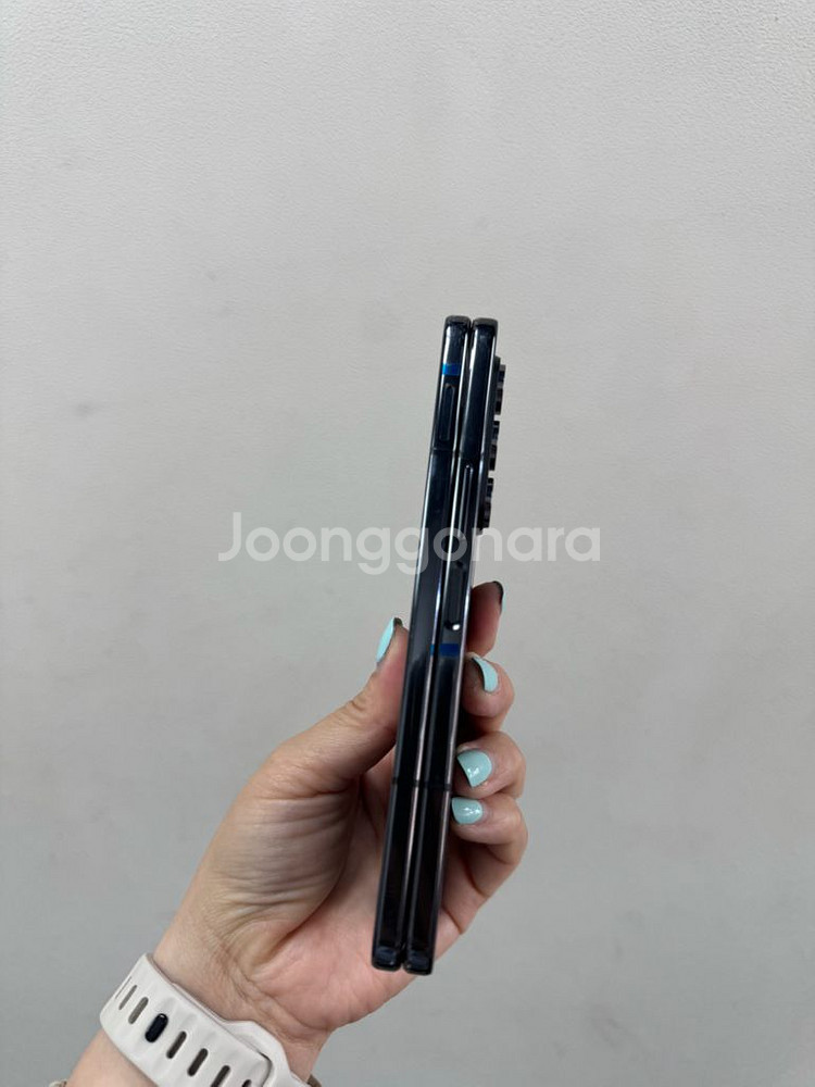 (부산중고폰) 갤럭시z폴드5 액정배터리 새제품 판매해요--4