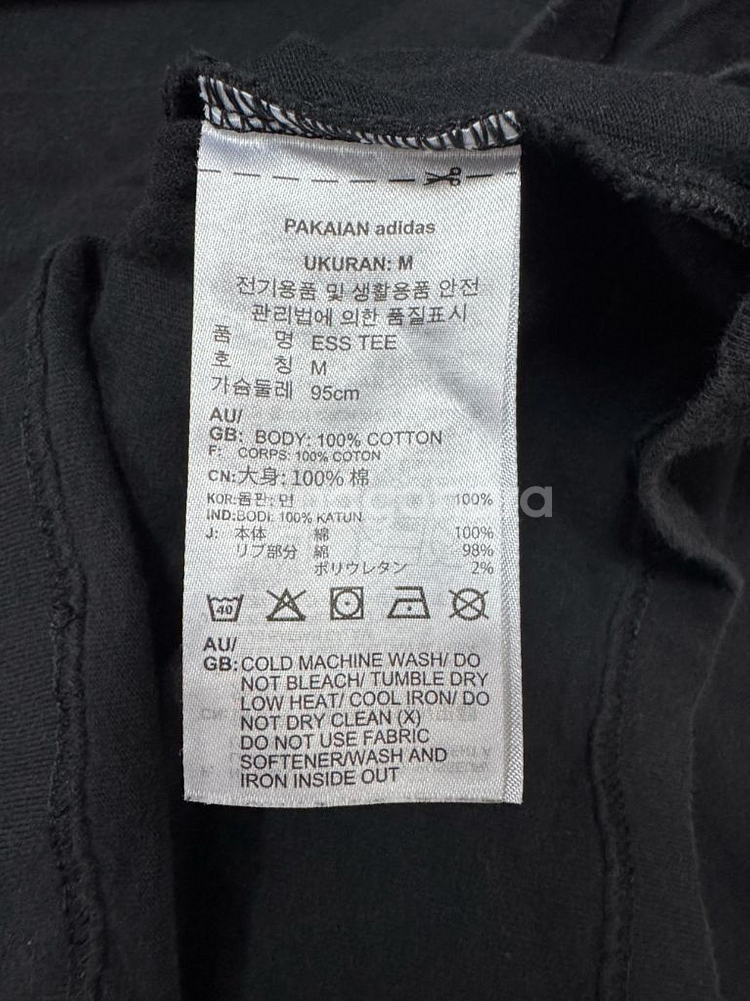 아디다스 샌터로고 블랙 반팔 티셔츠--3