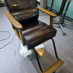 가죽의자