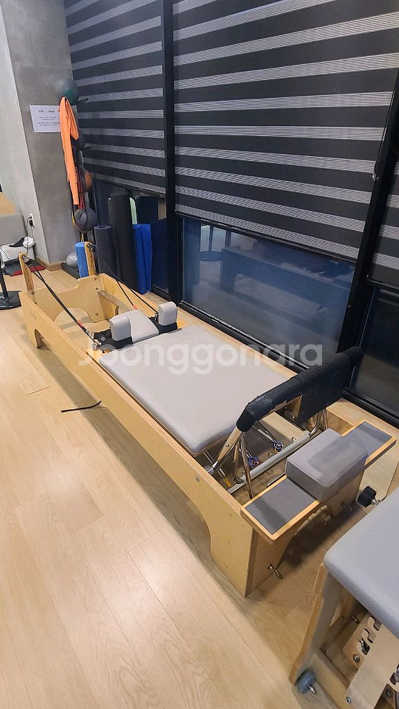 한국필레테스 기구 4종(캐딜락/접이식바렐/리포머/체어)--1