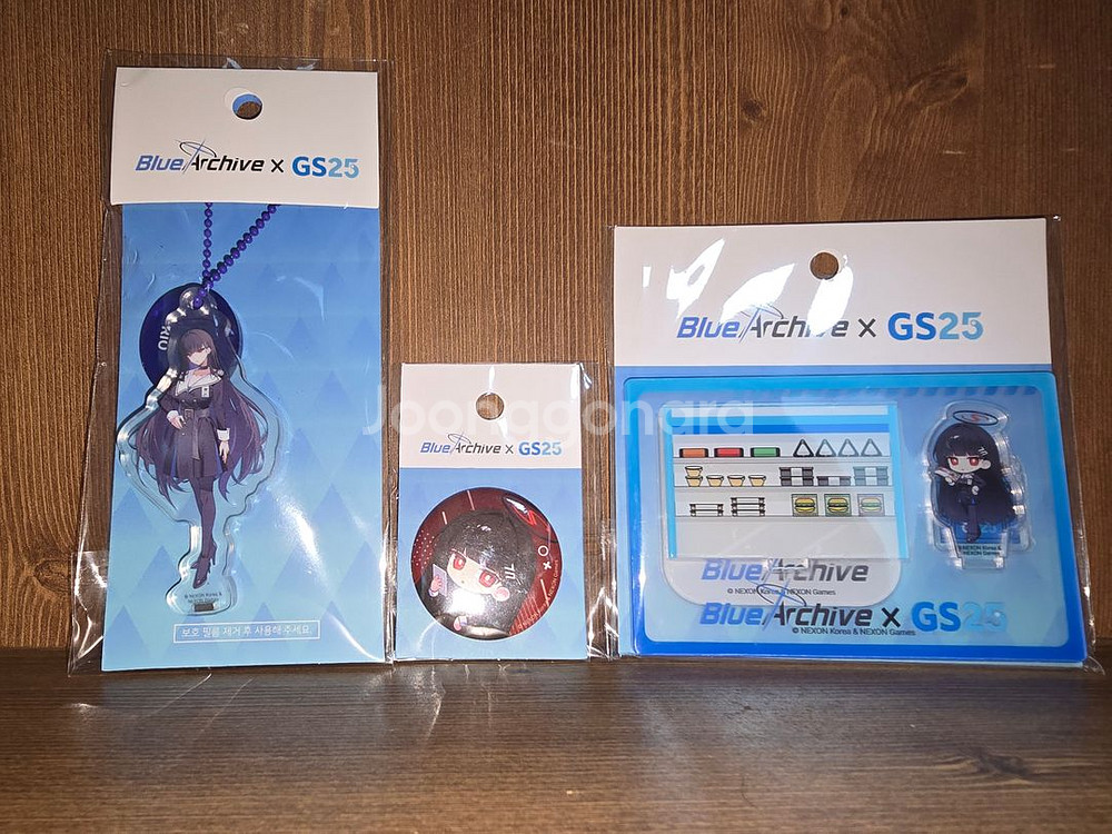 블루아카이브 GS25 리오 아크릴 키링+캔뱃지+디오라마--0