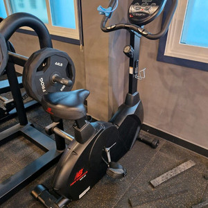 뉴발란스 NB 6.0U 입식 실내 자전거