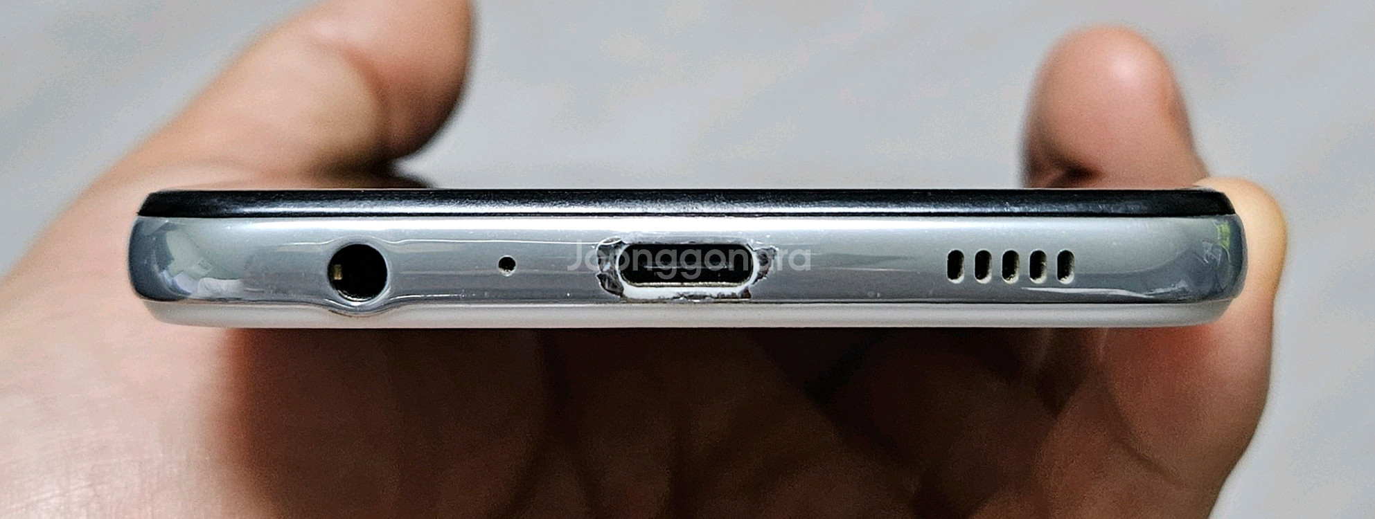 갤럭시 점프 화이트 128GB 싸게 팝니다.--3