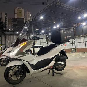 22년식 혼다 PCX 스쿠터