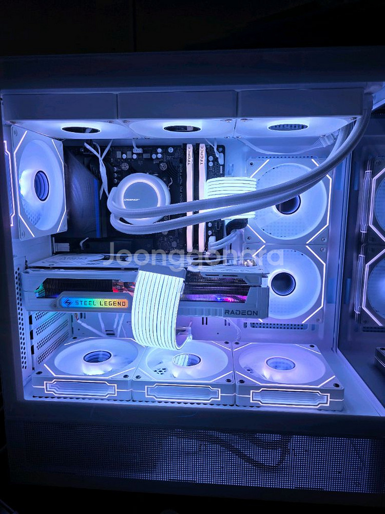 라이젠5 9600X RX9070XT 화이트--1