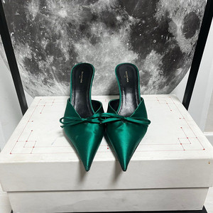 정품 38) 발렌시아가 새틴 그린 힐 구두 240~24