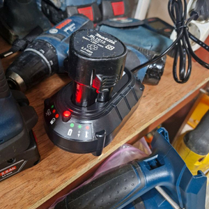 마끼다충전기 DC10WA 배터리 일괄 10.8V(12V