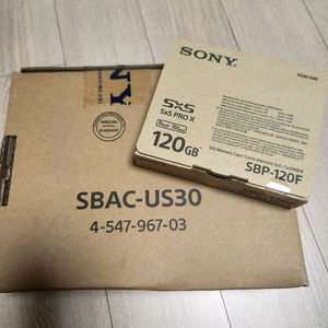 소니 SxS 120gb와 SBAC-US30 리더기