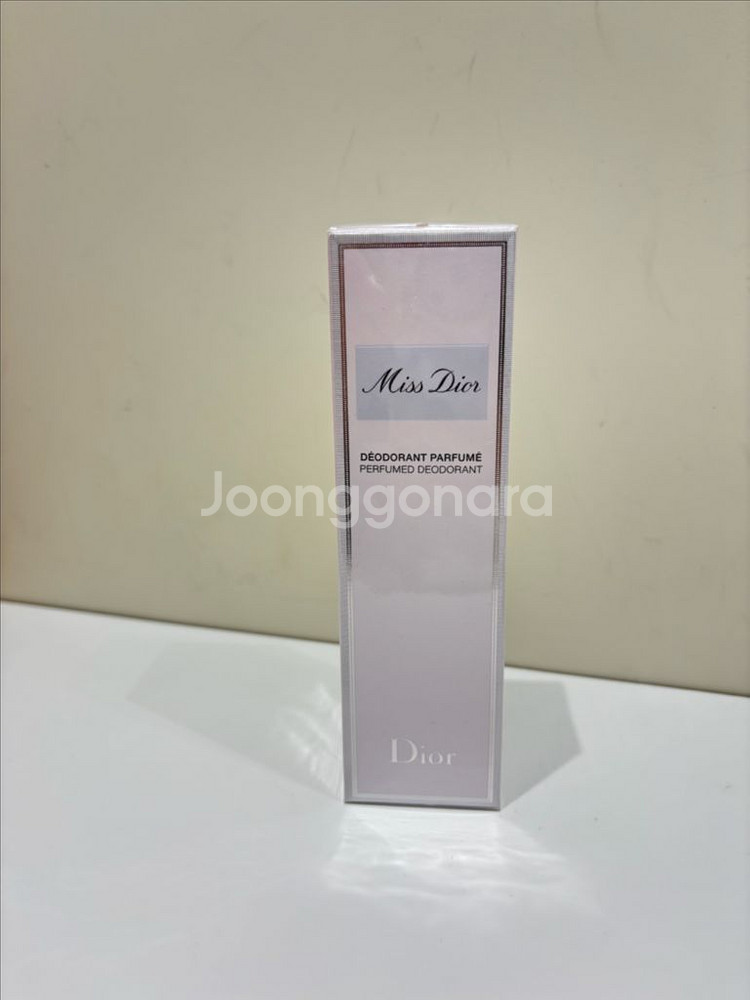 정품 디올 퍼퓸드 데오드란트 미개봉 새상품--0