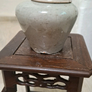 조선백자유개호