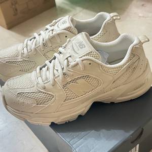!!새상품!! 뉴발란스530 아이보리, 230