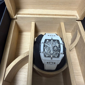 위블로 스피릿 오브 빅뱅 화이트 세라믹 42MM