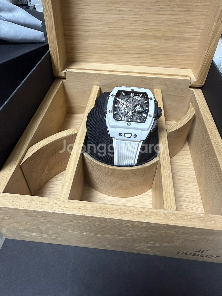 위블로 스피릿 오브 빅뱅 화이트 세라믹 42MM--7