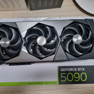 msi rtx 5090 슈프림 팝니다