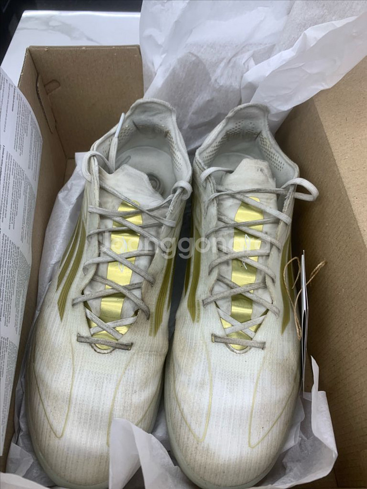 아디다스 F50 프로 tf 260 입니다--1