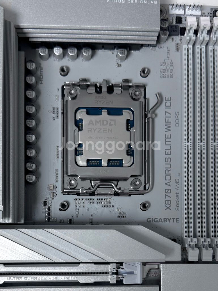 AMD Ryzen7 9800X3D CPU--0