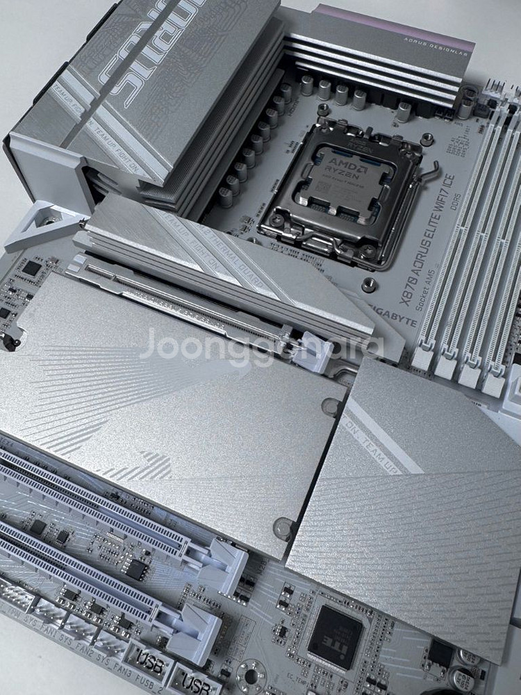 AMD Ryzen7 9800X3D CPU--2