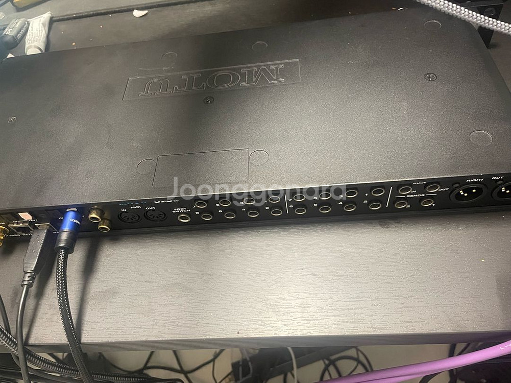 motu 828es 판매합니다--2