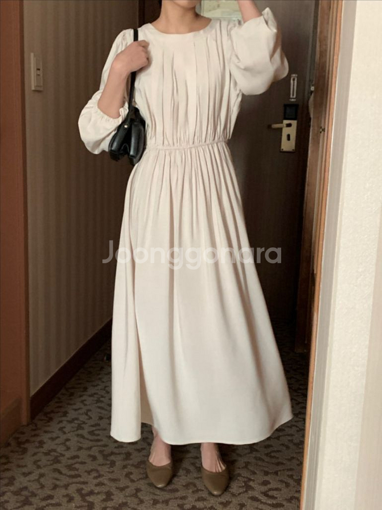 핀턱 퍼프 뒷버클 여신 롱원피스 새제품--4