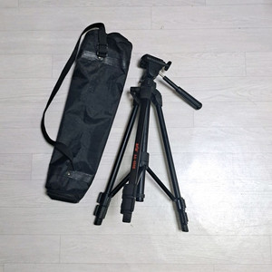 상태 좋은 Aria AA-600E 삼각대 + 가방