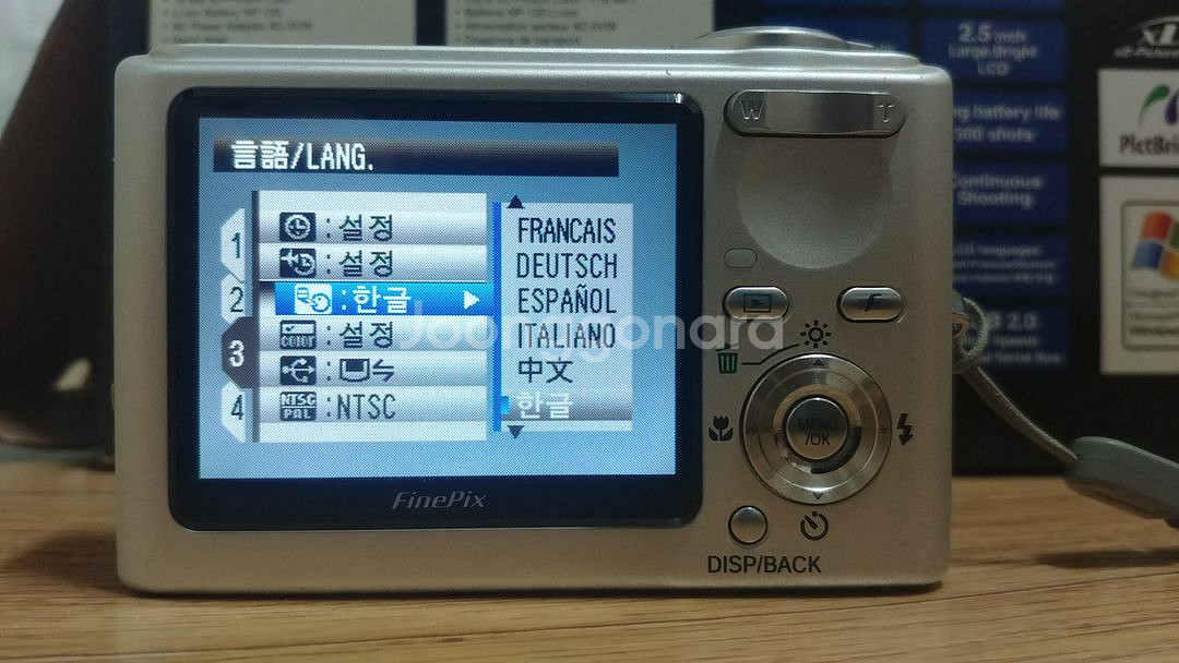 레트로 디카. 후지 파인픽스 F10.--8