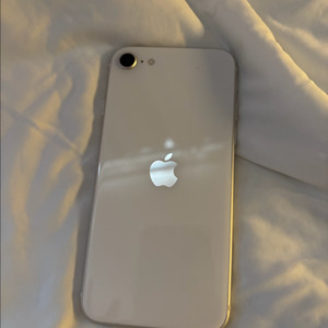 아이폰 se3 128GB 화이트 팔아요