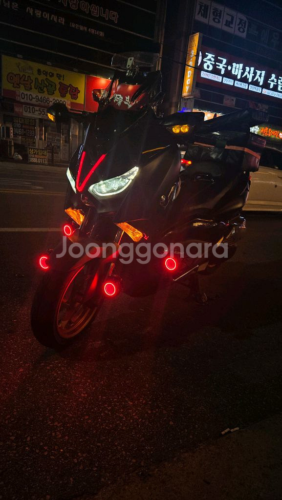 xmax300 21년식--0