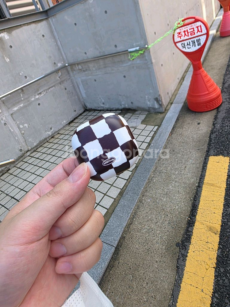 갤럭시 버즈2프로 본체 습득하신분 ㅠㅠㅠㅠ--0