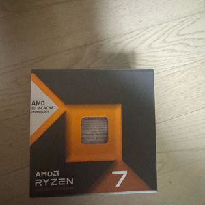 7800x3d 팝니다 10개월정도 사용 박스있음
