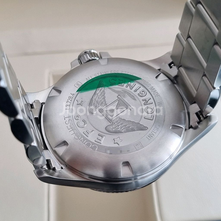 론진 콘퀘스트 V.H.P GMT 43mm 카본 다이얼--7