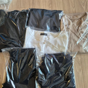 99사이즈 여름 블라우스(블라우스 총4개)와 바지 (2