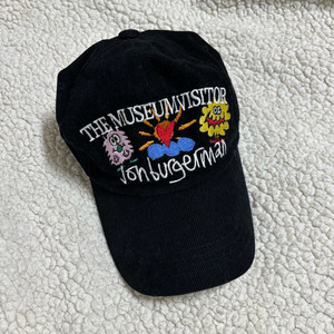 더뮤지엄비지터모자