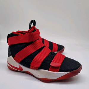 나이키 르브론11 솔져 농구화265