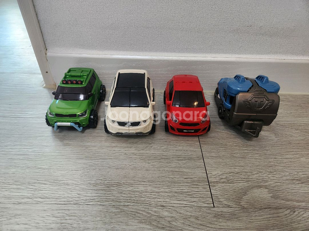 또봇 델타트론 팝니다.--0