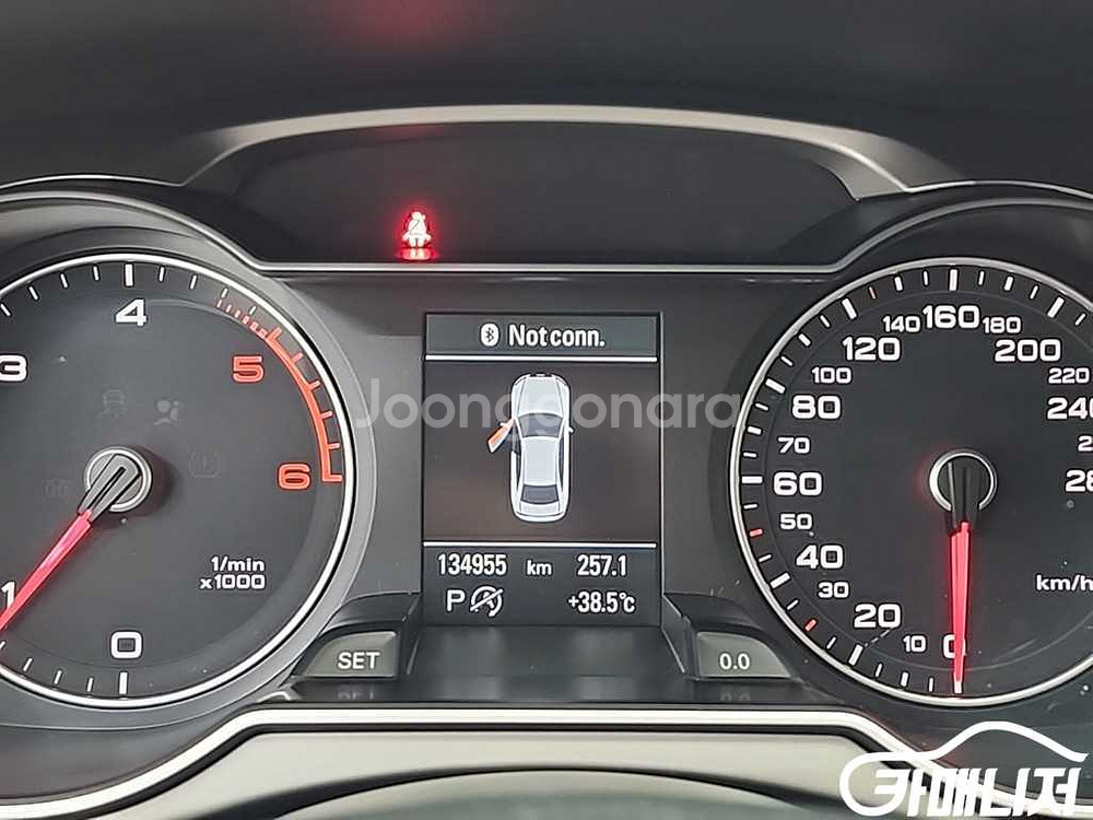 [아우디]뉴 A4 2.0 TDI 콰트로 다이나믹 (5인--5