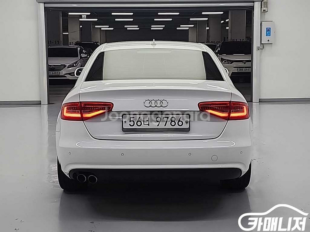 [아우디]뉴 A4 2.0 TDI 콰트로 다이나믹 (5인--2
