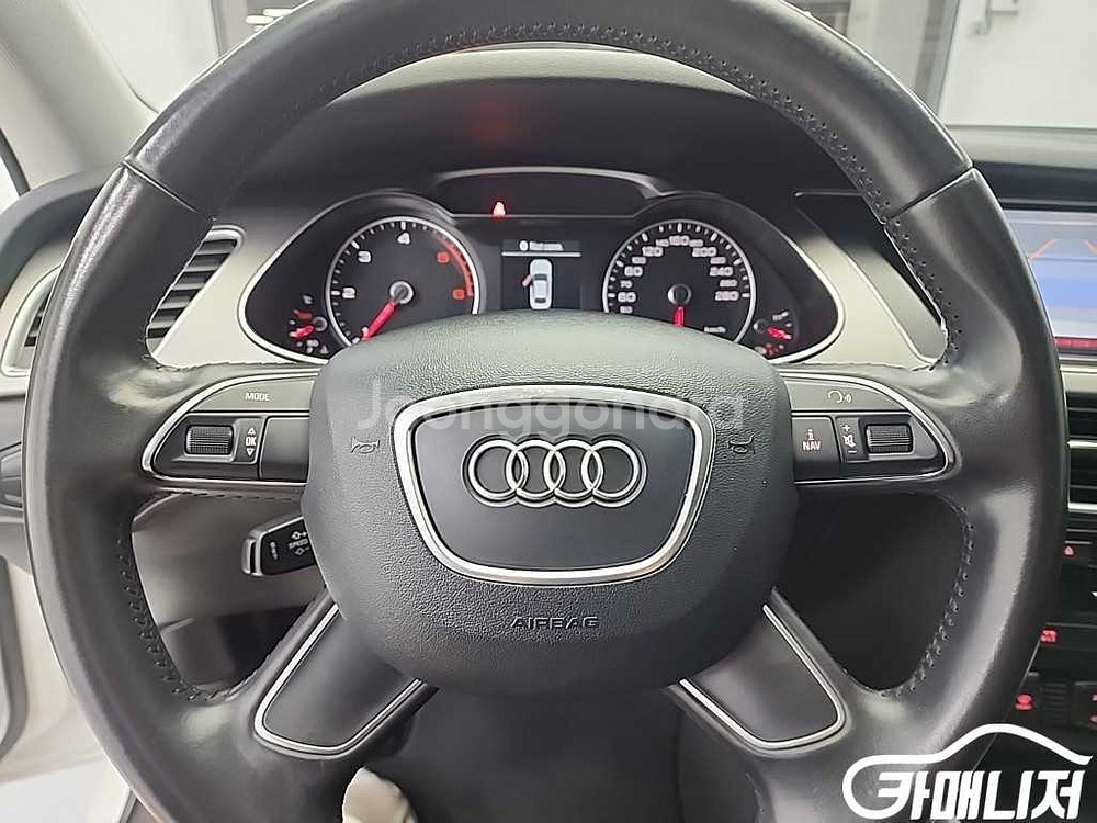 [아우디]뉴 A4 2.0 TDI 콰트로 다이나믹 (5인--8