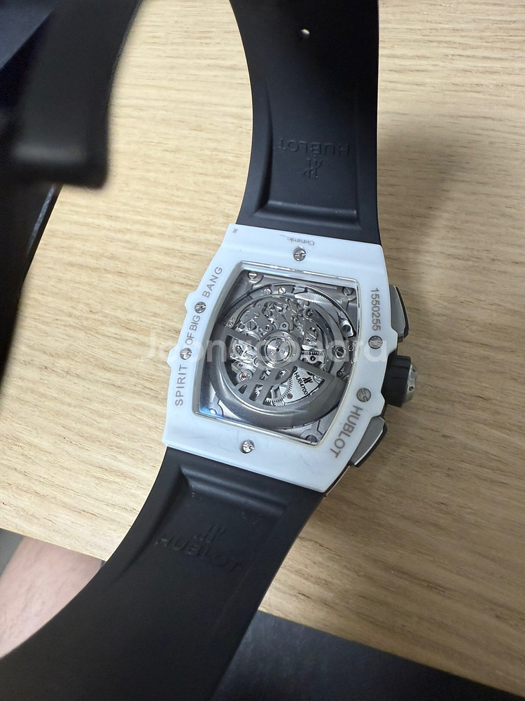 위블로 스피릿 오브 빅뱅 화이트 세라믹 42MM 급매--1