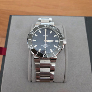 오리스 애커스 43mm 딥블루