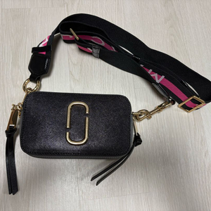 마크제이콥스 카메라백 블랙