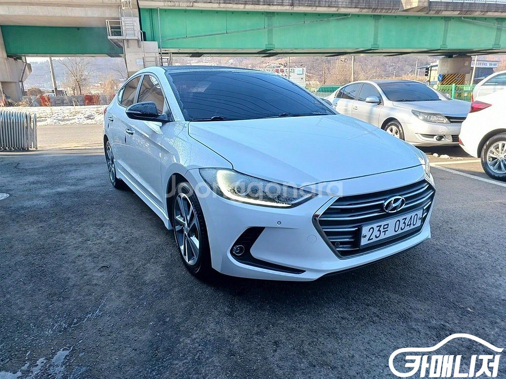 [현대]아반떼 AD 1.6 GDI 프리미엄 (5인승)--2