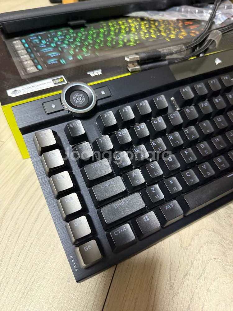 커세어 K100 키보드--2