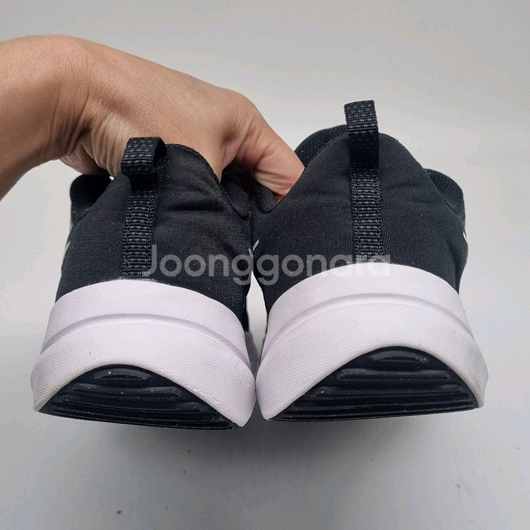 나이키 다운시프터 남성런닝화270--3