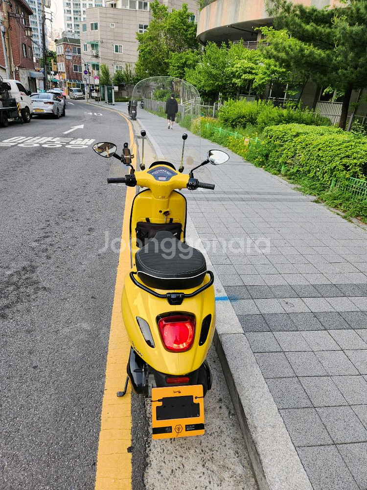 2021년식 베스파 스프린트 1500km--3