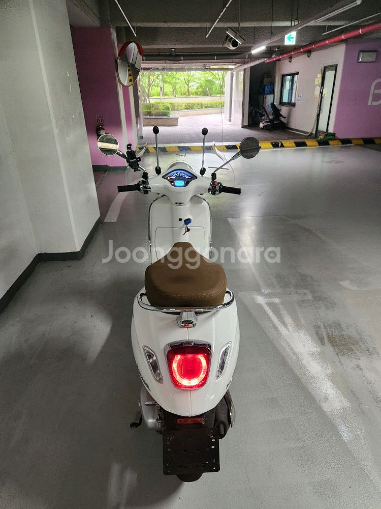 2023년식 베스파 프리마베라 5400km--3
