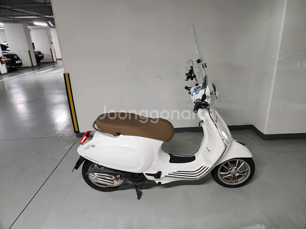 2023년식 베스파 프리마베라 5400km--2